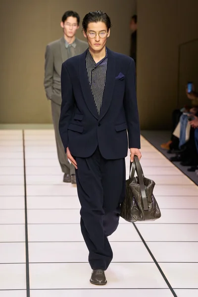 Look 38
